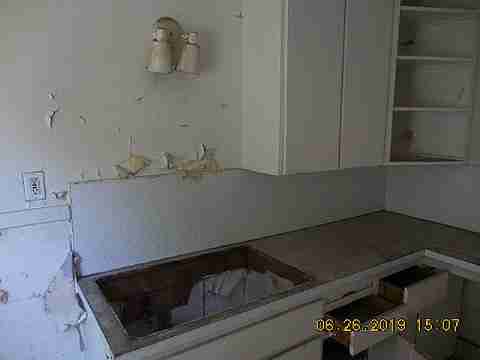 12405 Birwood (13)_m.jpg